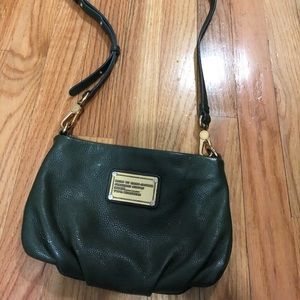 Marc Jacobs Q Percy Crossbody Bag in Army Green